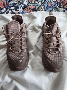 Nike Air Max Axis sneakers in a diffused taupe colorway.